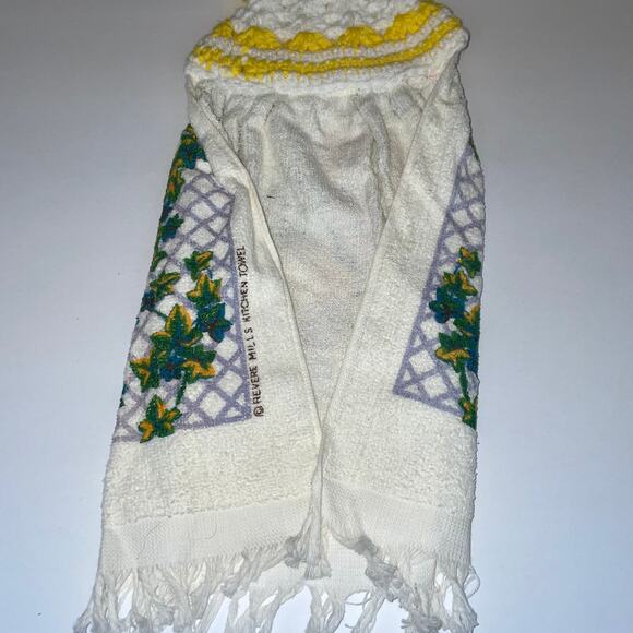 Vintage Crochet Top Hanging Kitchen towel dress shape Grandmacore Cottagecore - Picture 6 of 8